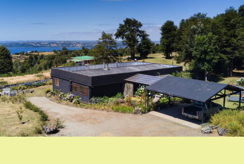 Bella y cómoda casa en preciosa parcela con vista panorámica